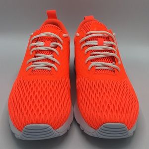 Men's Nike Air Max Tavas Size 8